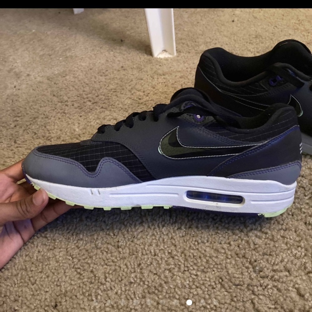 AirMax 1 future swoosh